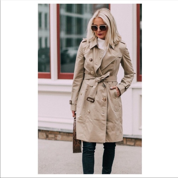 Burberry Heritage Trench Coat Sz 4L